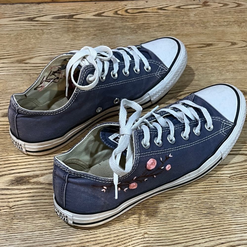 Embroidered Converse - Picture 5 of 6